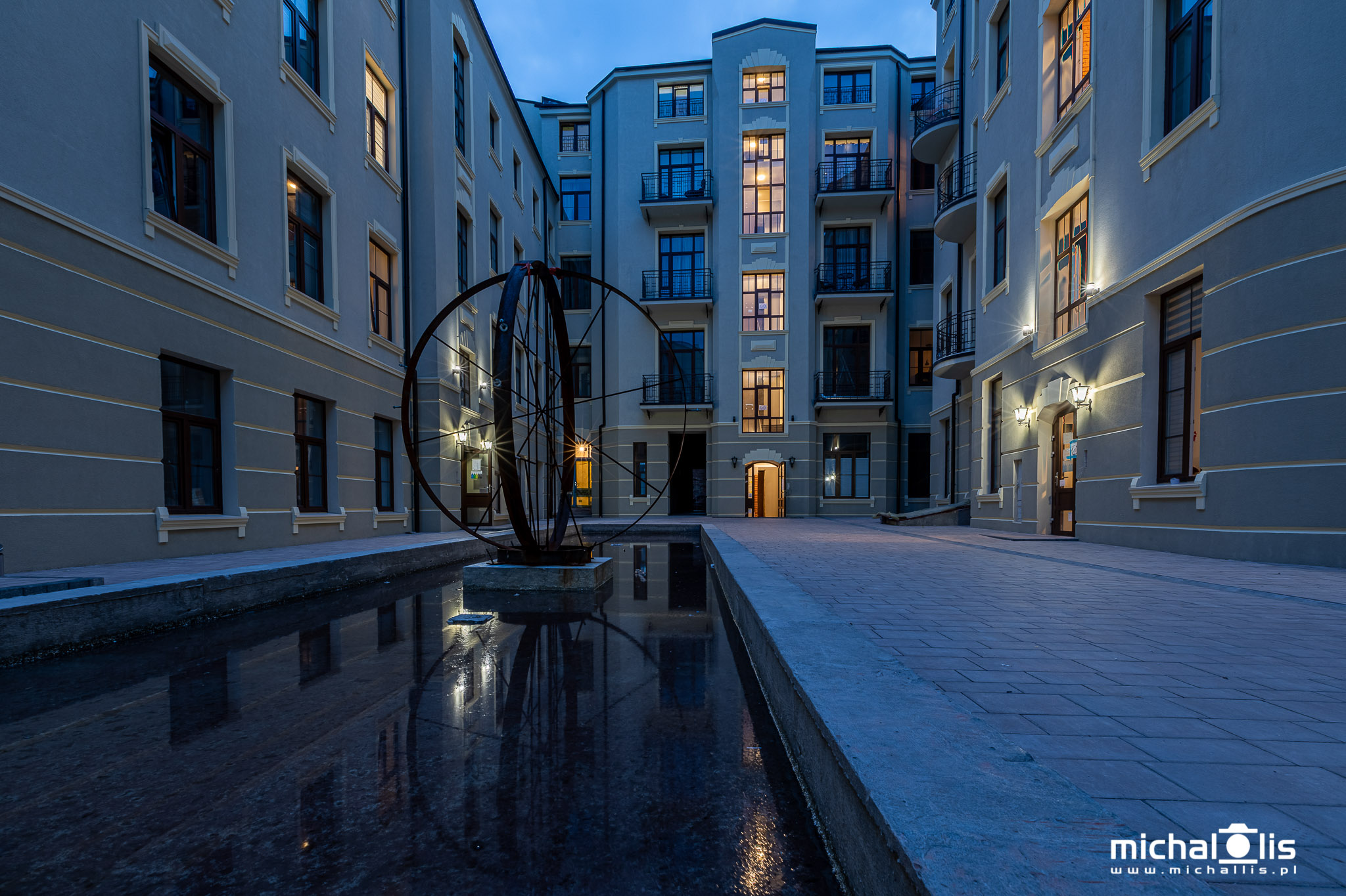booking, fotografia wnętrz wrocław, mieszkanie na wynajem, zdjęcia mieszkania na wynajem, wynajem krótkoterminowy, mieszkanie z antresolą